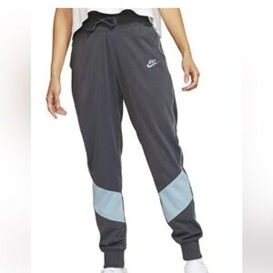 Nike Women's Sportswear Heritage Track Pants joggers Size Medium